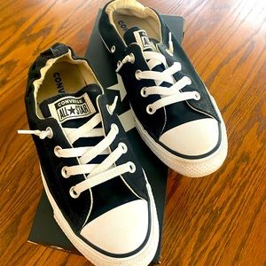 Converse - Size 9 Black